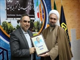 نشست رئیس دانشگاه شهید مدنی آذربایجان با دانشجویان شاهد و ایثارگر 